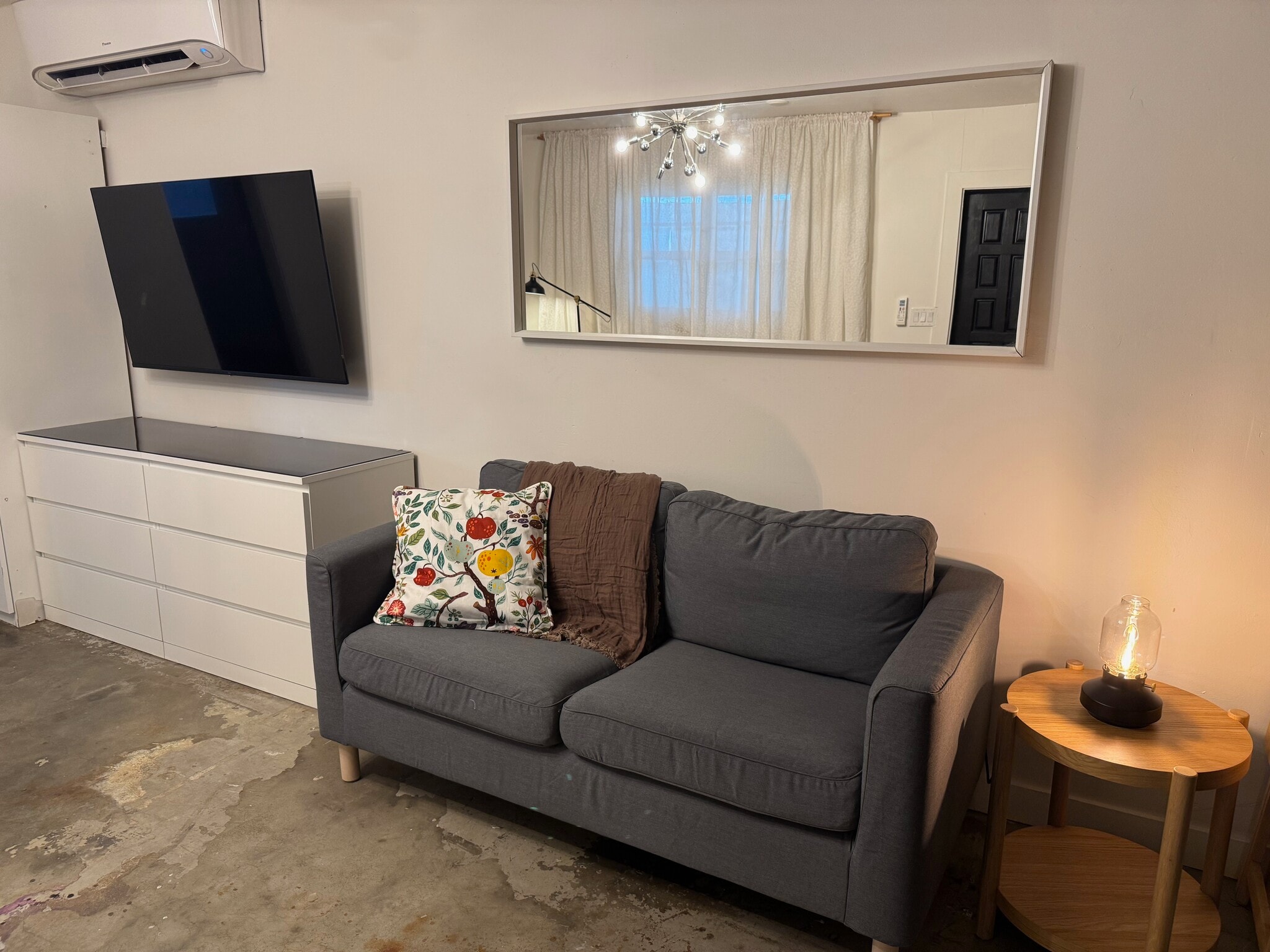 Building Photo - 1925 E Brill St