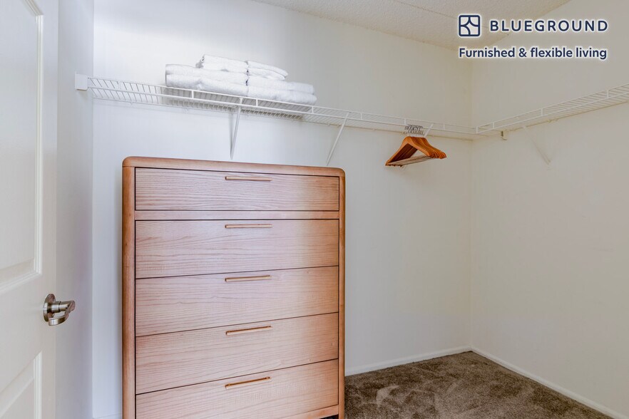 Building Photo - 444 Washington Blvd