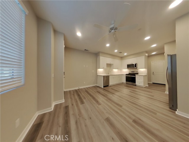 Building Photo - 24944 Siempre Ct