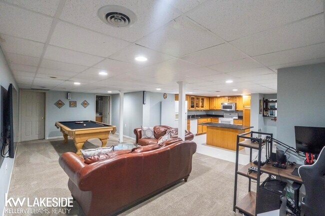 Building Photo - 47898 Lamplighter Trail