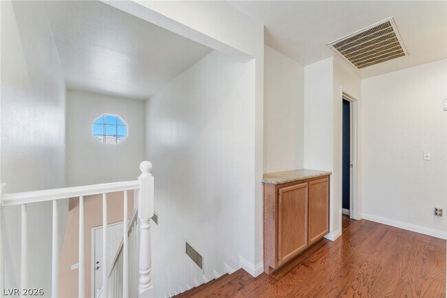 Building Photo - 3467 Blue Heather Dr
