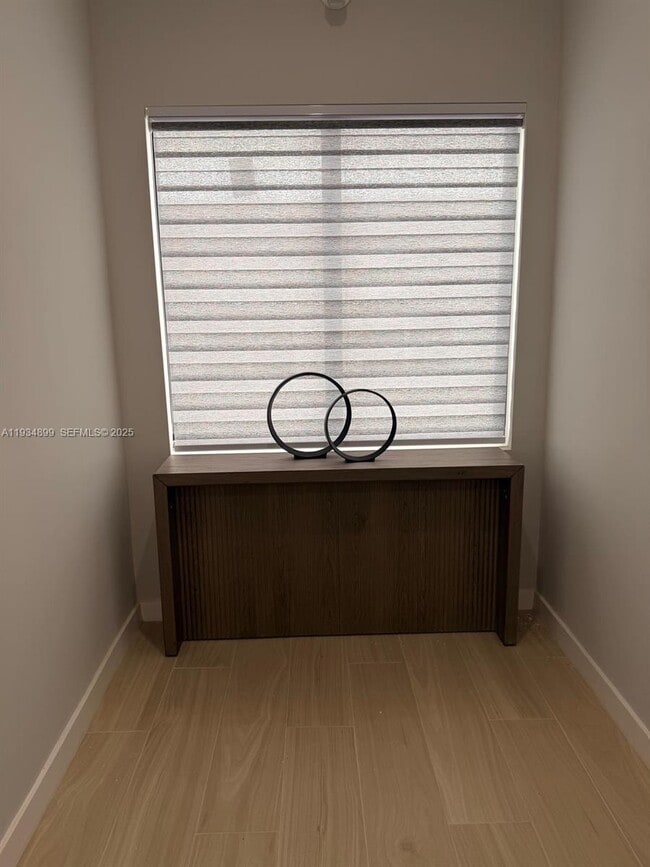 Building Photo - 2436 SW 7th St