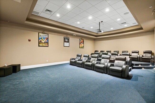 Building Photo - 2/2 in Marina Grande