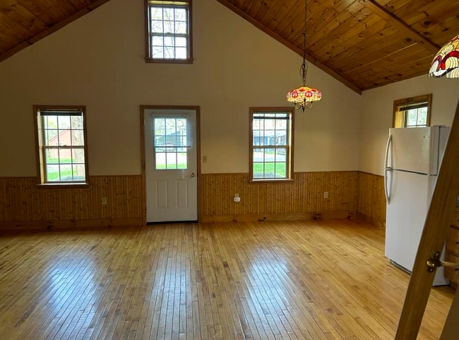 Building Photo - 59 Riggs Dr