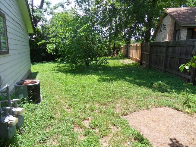 Building Photo - 811 Sirocco Dr