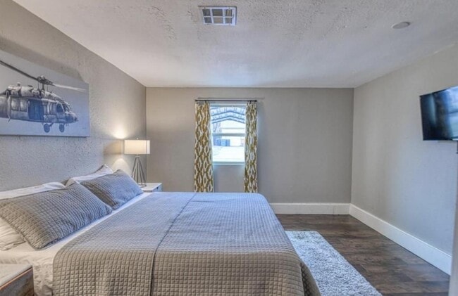 Building Photo - 4508 NW 34th St