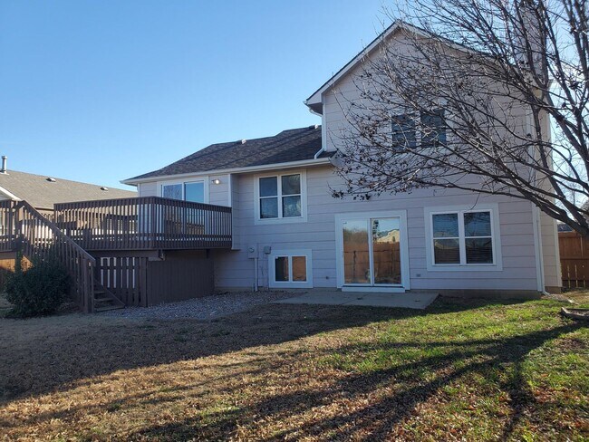 Building Photo - Outstanding Single Family Home in Bel aire
