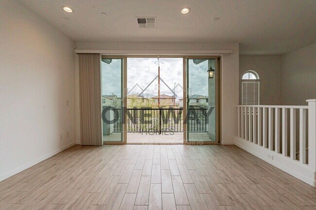 Building Photo - 4643 S Element