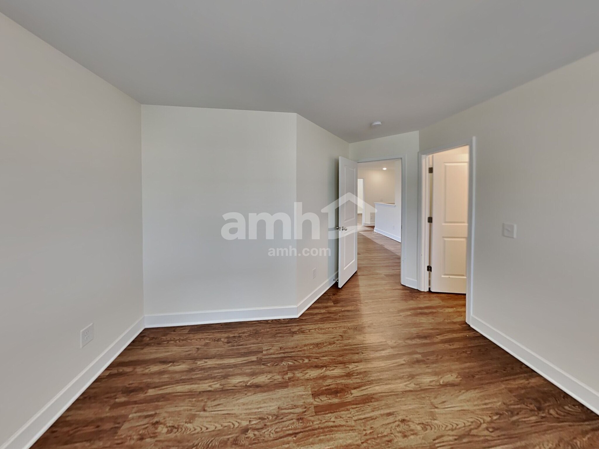 Building Photo - 4996 Chutney Dr