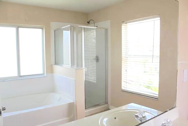 Building Photo - 15048 Perdido Dr