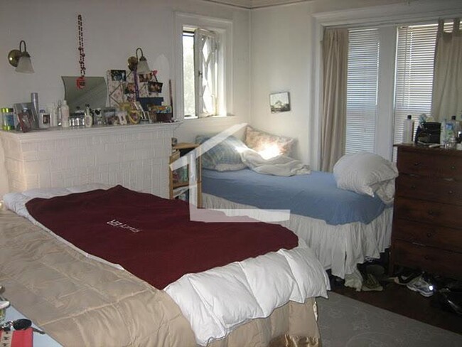 Building Photo - Park Drive 3 Bed
