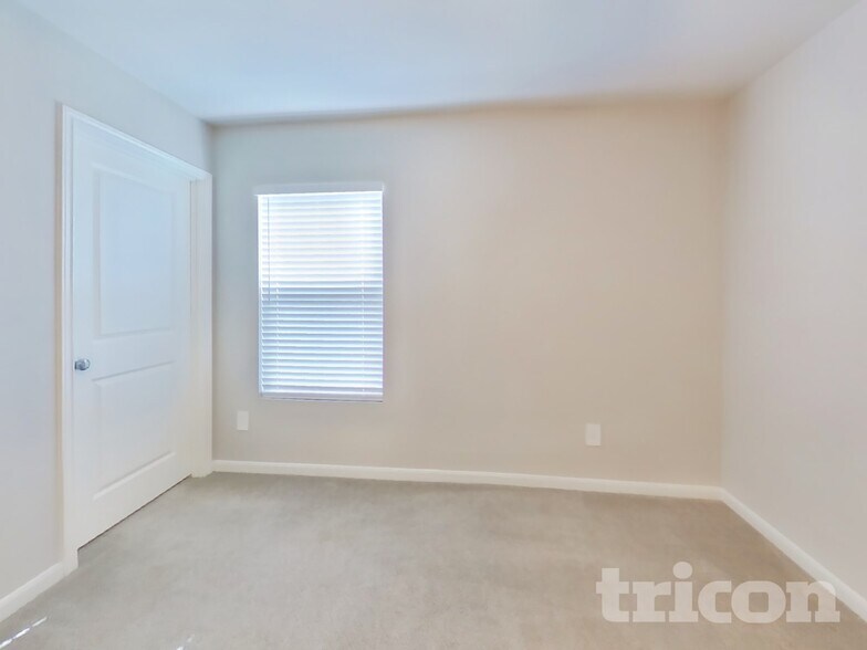 Building Photo - 15673 Briar Frst Dr