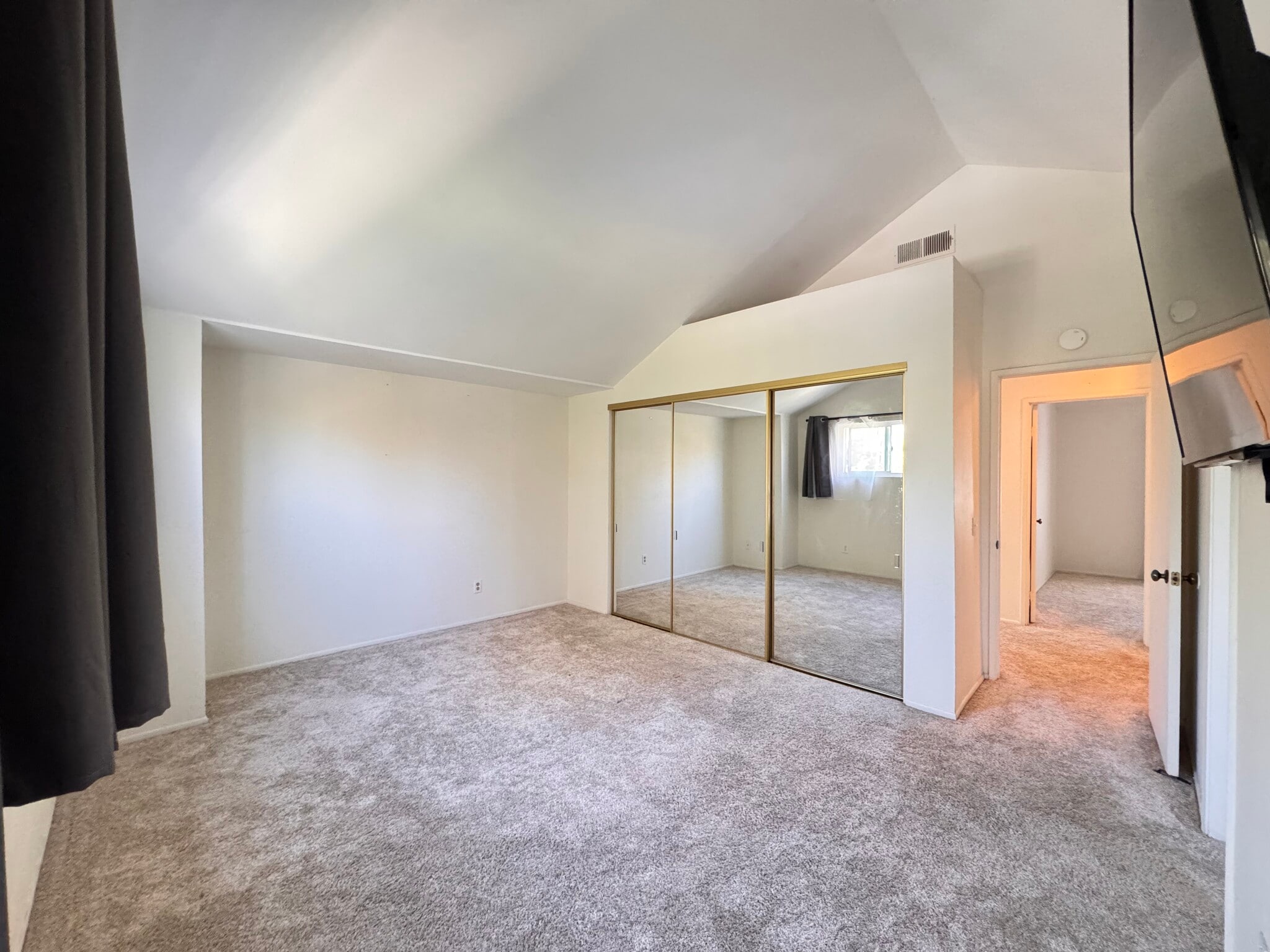 Building Photo - 22123 Figueroa St