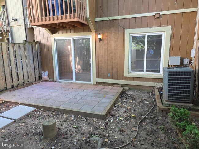 Building Photo - 18506 Eagles Roost Dr