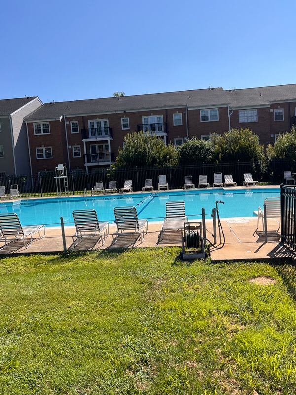 Building Photo - 9483 Fairfax Blvd