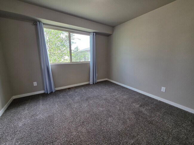 Building Photo - 9216 Timberlake Loop