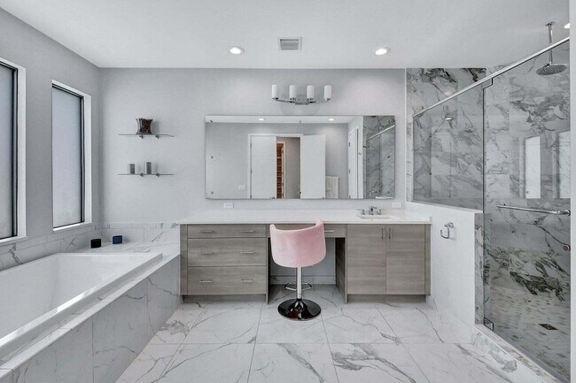 Building Photo - 17411 Sea Blossom Way