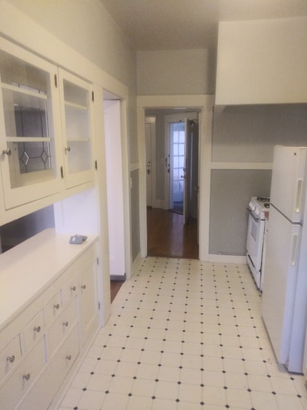 Building Photo - 428 Perkins St