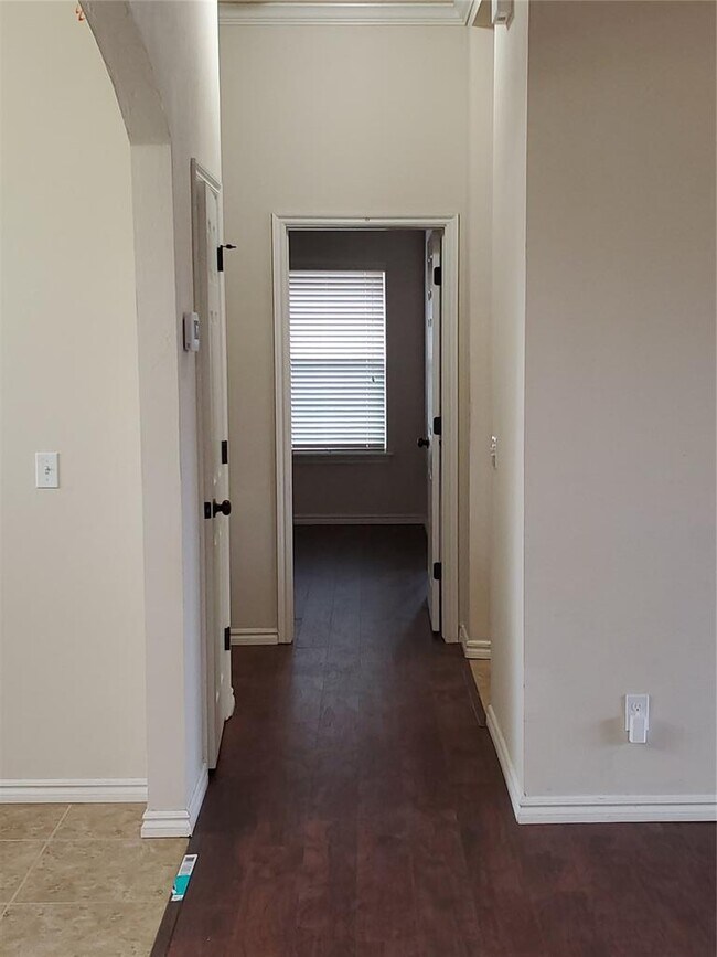 Building Photo - 16113 Juliet Dr