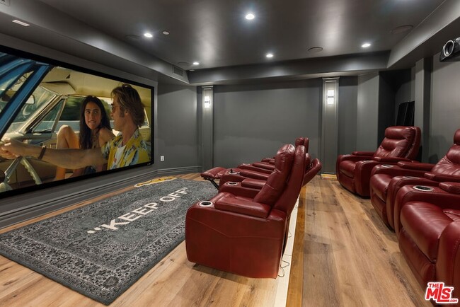 Building Photo - 345 S Saltair Ave