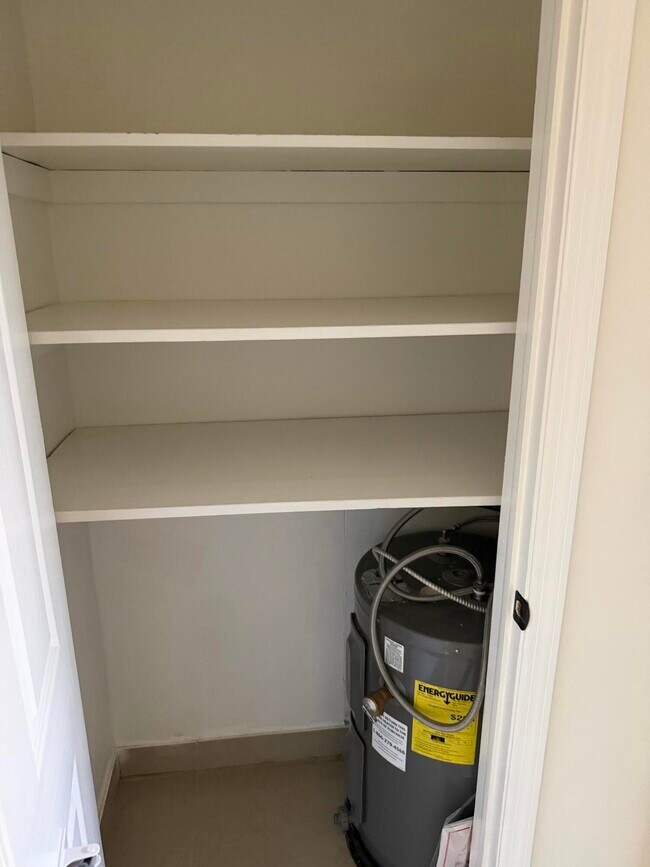 Building Photo - 1111 N Federal Hwy