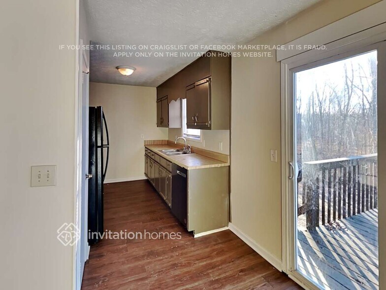 Building Photo - 5905 Sumter Dr