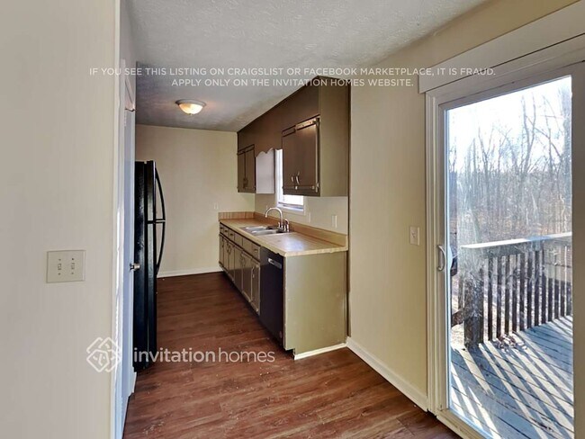 Building Photo - 5905 Sumter Dr