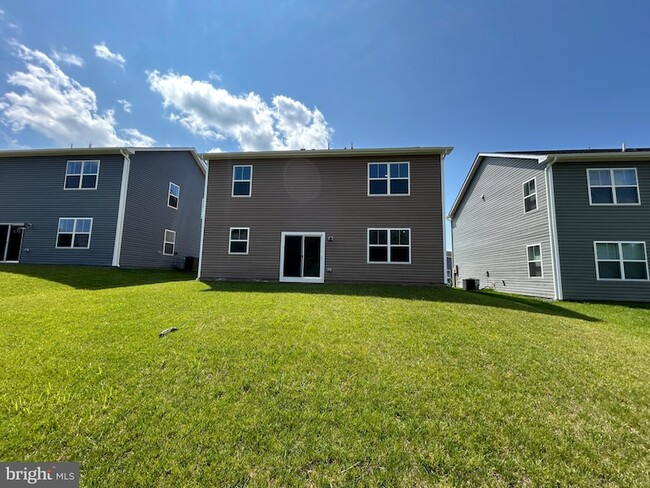 Building Photo - 469 Gravenstein Ln