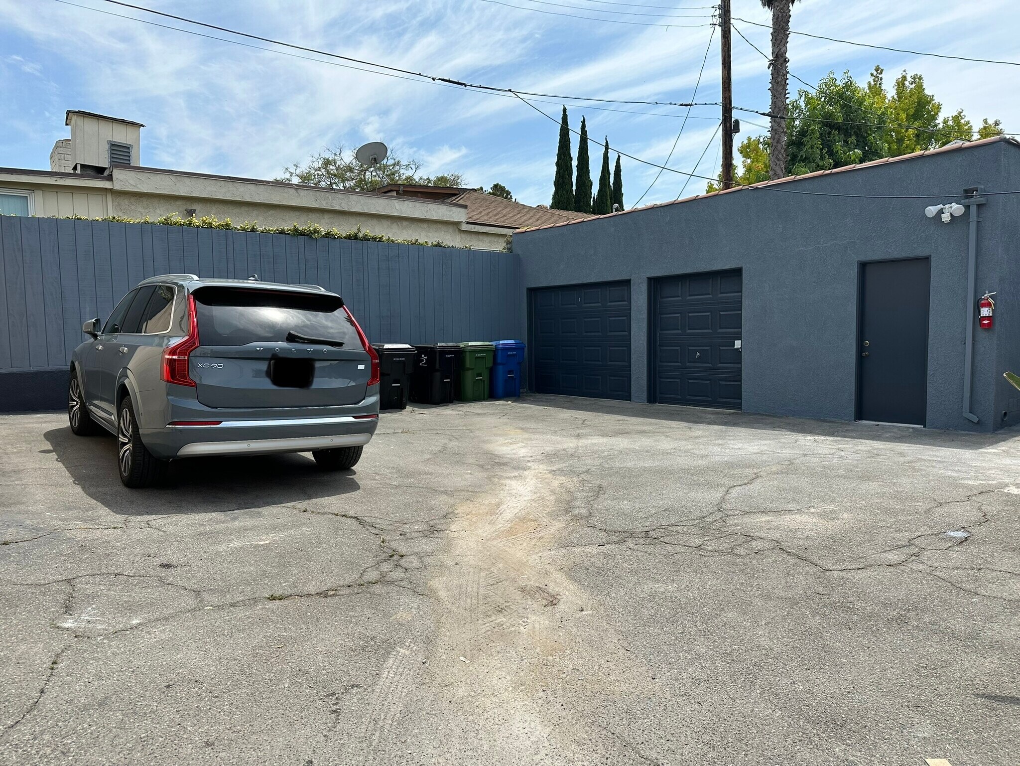 one parking spot - 3412 Pearl St