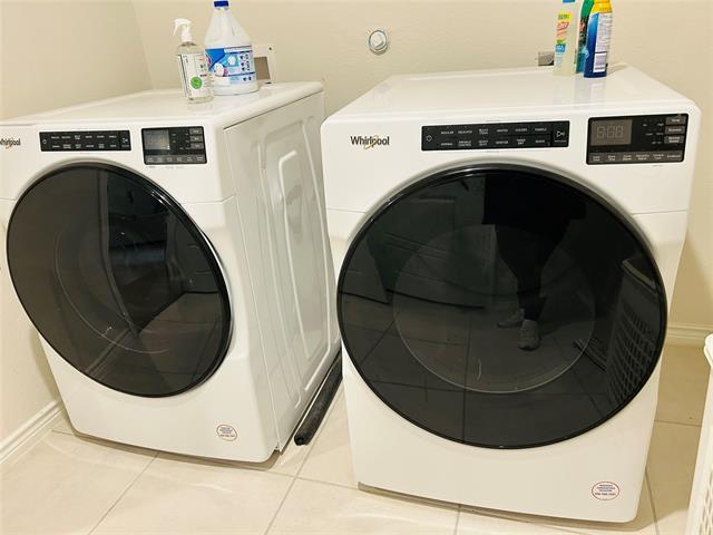 Building Photo - 8404 Radiant St