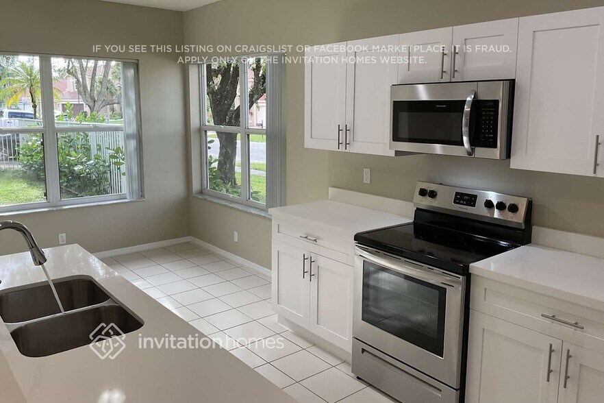 Building Photo - 21919 Philmont Ct