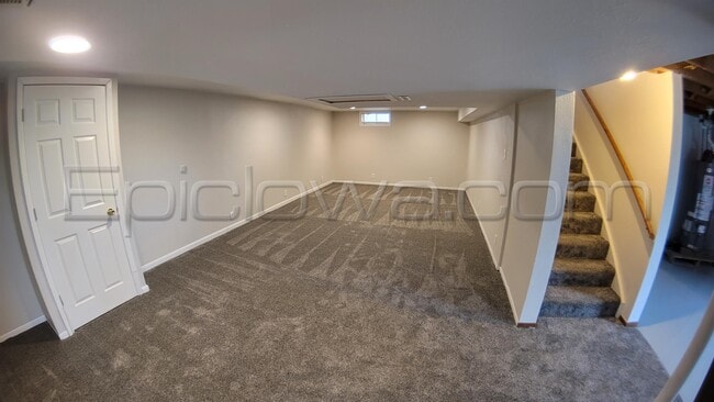 Building Photo - 2082 High Dr SE