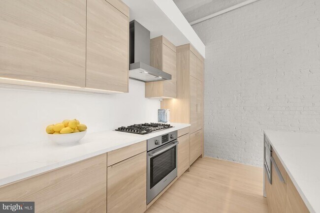 Building Photo - 1515 14th St NW