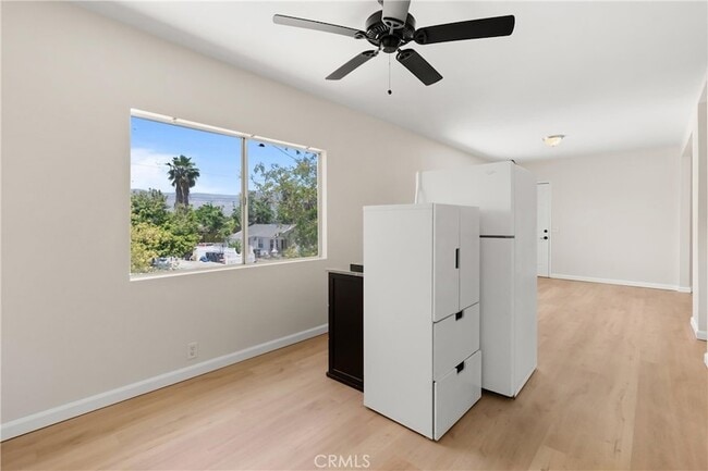 Building Photo - 421 W Sun Ave