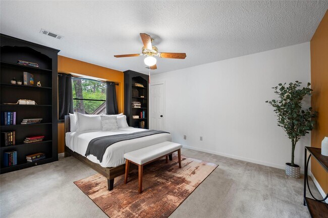 Building Photo - 14022 Champions Hamlet Ct
