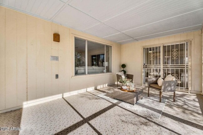 Building Photo - 25810 S Boxwood Dr