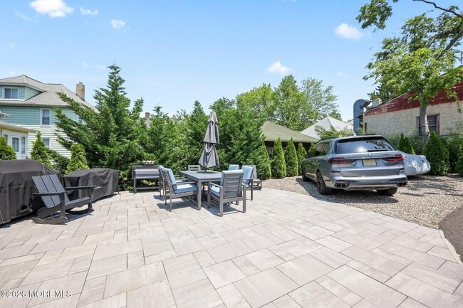 Building Photo - 28 Rector Pl