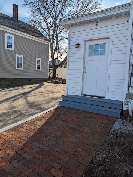 Building Photo - 6 Sixth Street Unit A