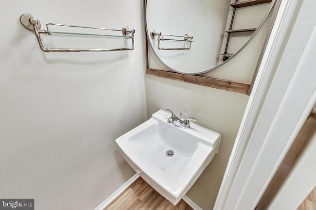 Building Photo - 6510 Overheart Ln