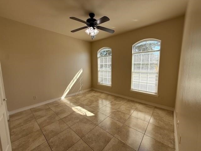 Building Photo - 710 Alta Vista Dr