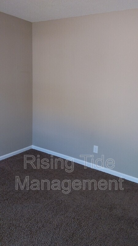 Building Photo - 3211 Churchview Way