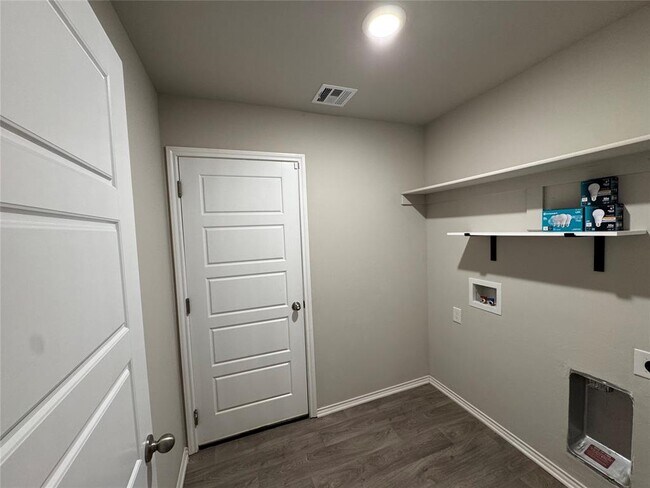 Building Photo - 14237 Babbling Brook Dr