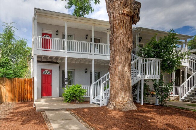 Primary Photo - Unbeatable Sunnyside Location!
