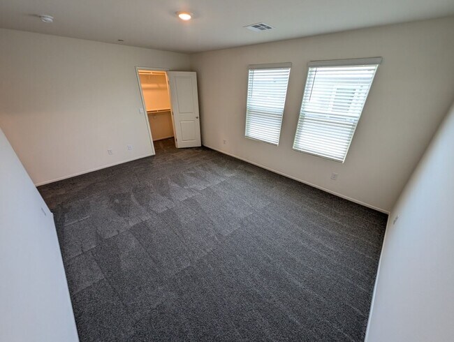 Building Photo - 5019 Chapin Mesa Ave