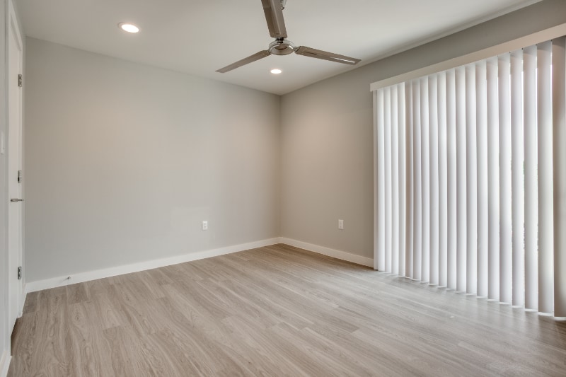 Building Photo - 3328 Cedarplaza Ln