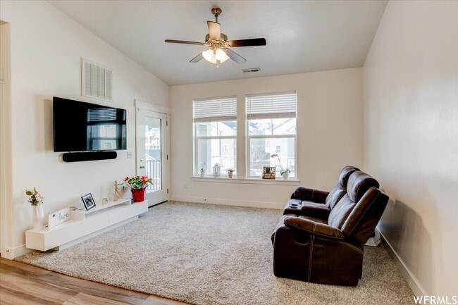 Building Photo - Condo in Saratoga Springs master planned community.