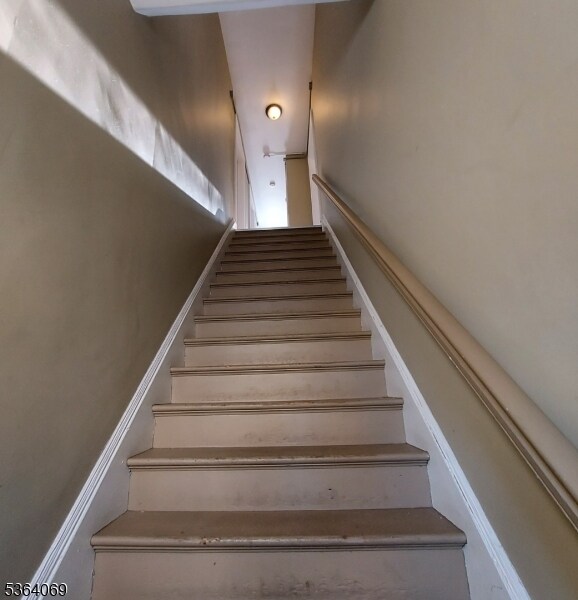 Building Photo - 575 Belleville Ave
