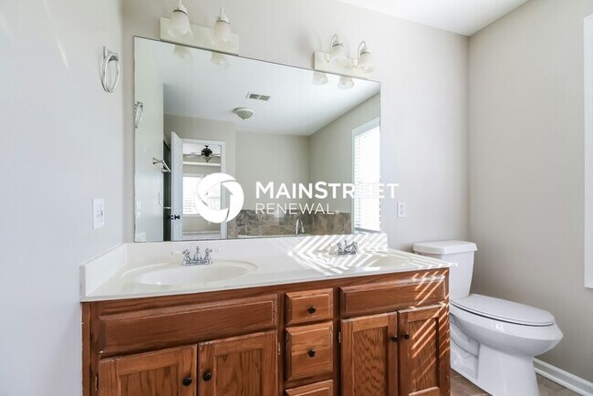 Building Photo - 4 Bedroom Pet-Friendly Home in Spring Hill...
