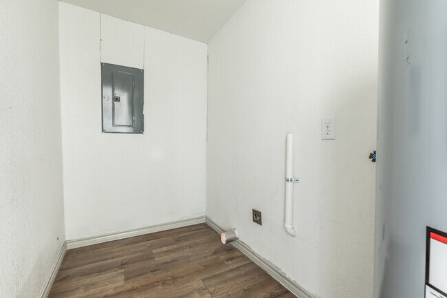 Building Photo - 1805 N 23rd St