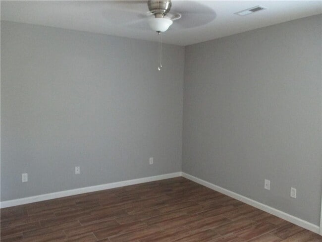 Building Photo - 2203 Chanel St